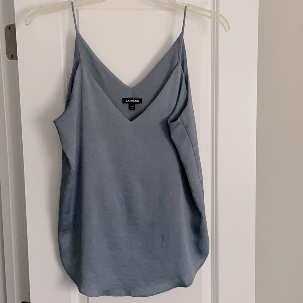 ⭐️ Express blue silky tank top